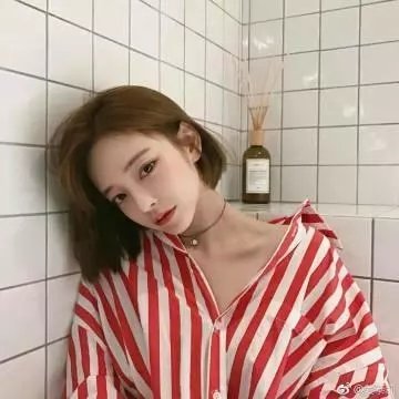 远山淡影